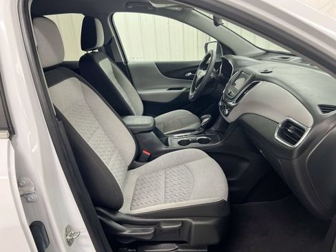 Used 2022 Chevrolet Equinox LT FWD image 21