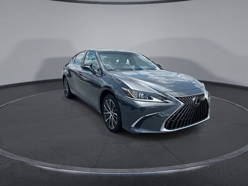 Used 2025 Lexus ES 350 w/ Premium Package FWD image 8