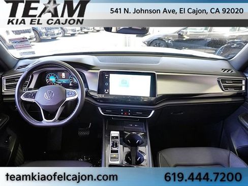 Used 2024 Volkswagen Atlas Cross Sport SE FWD image 18
