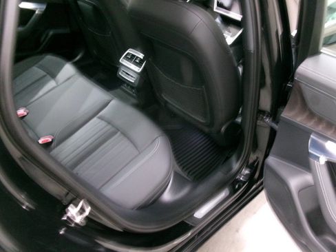 Used 2022 Audi A6 Premium Plus w/ Premium Plus Package image 30