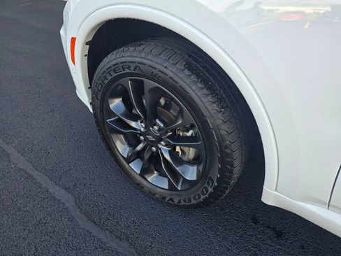 Used 2023 Dodge Durango GT AWD/4WD image 11