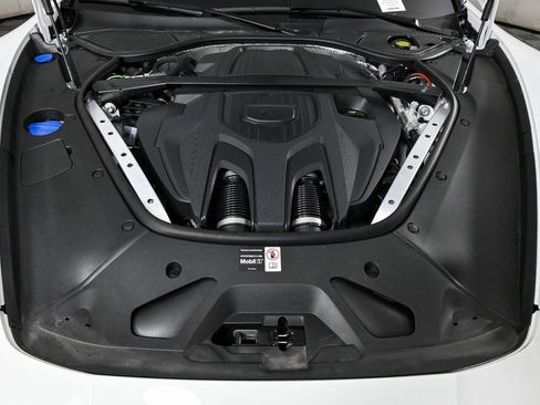 New 2025 Porsche Panamera 4 image 36