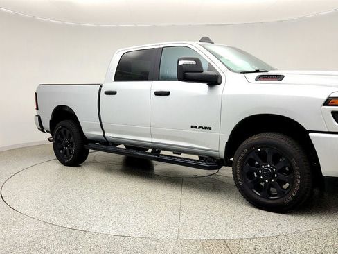 Used 2026 RAM 2500 Big Horn AWD/4WD image 3