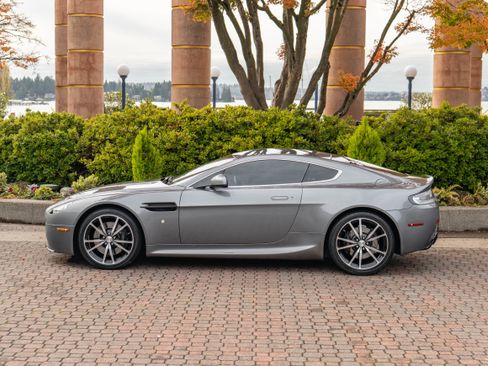 Used 2011 Aston Martin V8 Vantage N420 image 22