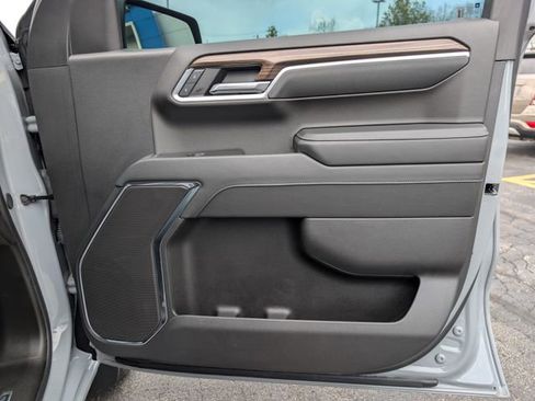 Used 2024 Chevrolet Silverado 1500 LT AWD/4WD image 13