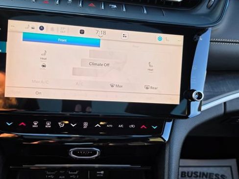 New 2026 Jeep Grand Cherokee L Limited AWD/4WD image 19