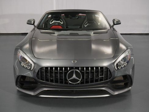 Used 2018 Mercedes-Benz AMG GT Roadster image 8