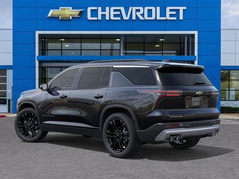 New 2026 Chevrolet Traverse LT image 3