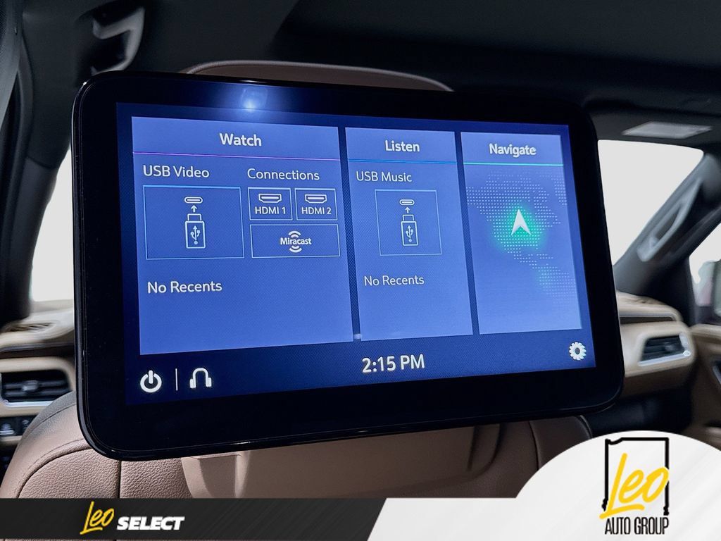 Used 2021 Chevrolet Suburban Premier w/ Premium Package AWD/4WD image 30