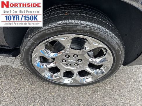 New 2026 Chevrolet Suburban High Country w/ LPO, Chrome Package image 12