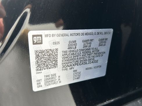 Used 2025 Chevrolet Equinox LT AWD/4WD image 36
