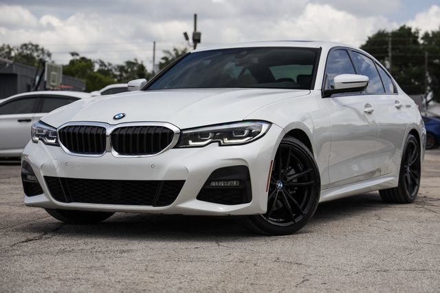 Used 2021 BMW 330i Sedan w/ M Sport Package RWD image 1