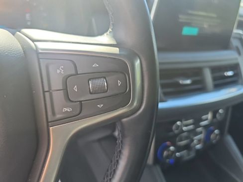 Used 2023 Chevrolet Suburban Premier AWD/4WD image 20