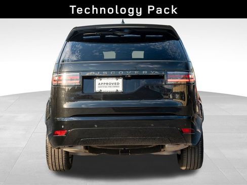 Certified 2024 Land Rover Discovery Dynamic SE image 5