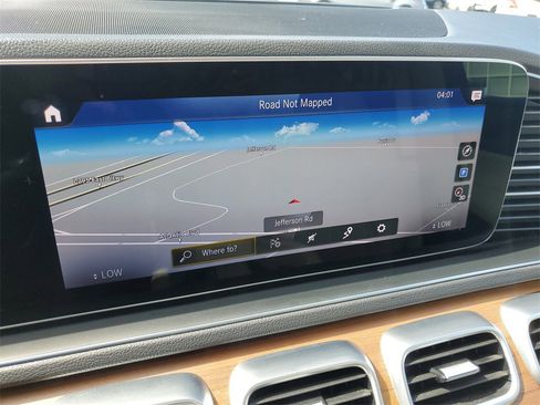 Used 2022 Mercedes-Benz GLE 350 4MATIC w/ AMG Line Exterior image 35