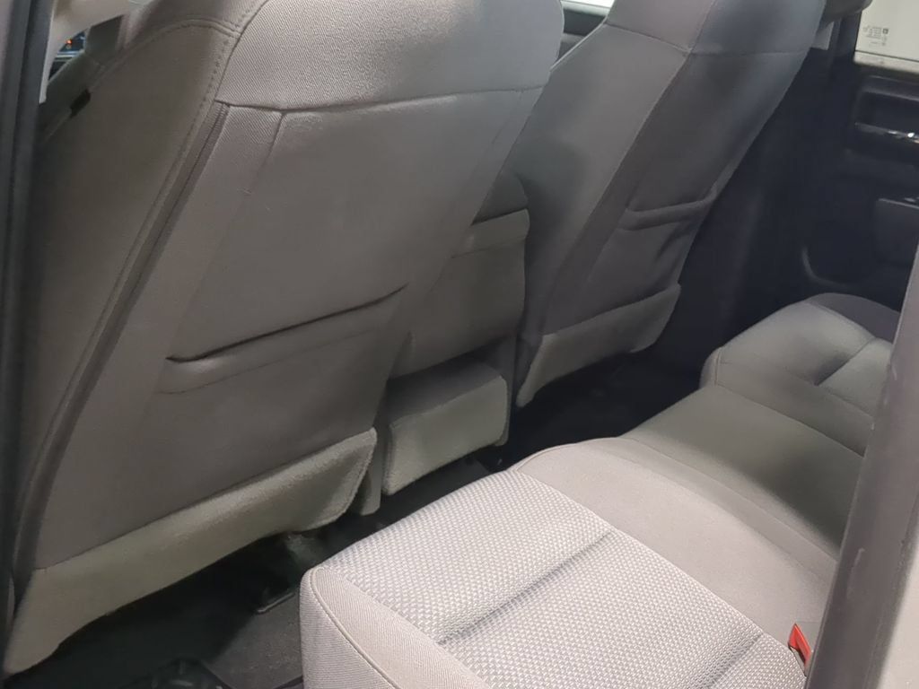 Used 2019 Chevrolet Silverado 1500 Custom w/ Custom Convenience Package AWD/4WD image 22