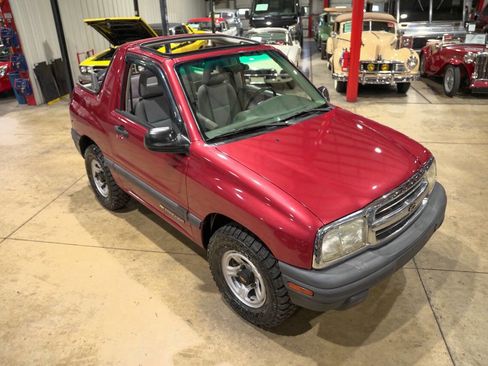 Used 1999 Chevrolet Tracker 2WD Convertible w/ Preferred Equipment Group 2 image 29