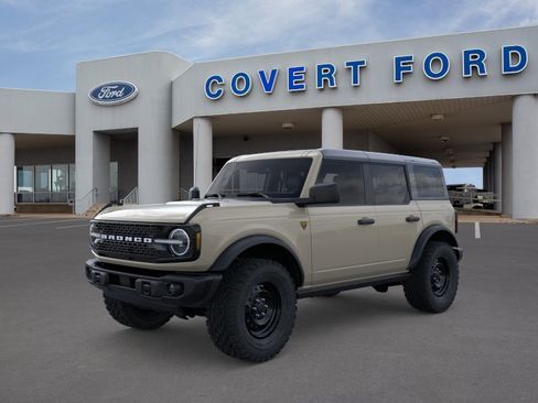 New 2026 Ford Bronco Badlands w/ Black Appearance Package AWD/4WD image 1