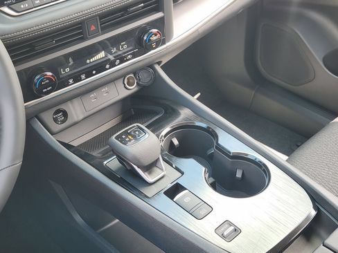 New 2026 Nissan Rogue SV FWD image 15