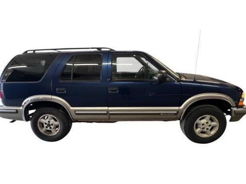 Used 1999 Chevrolet Blazer LT w/ Cold-Climate Pkg AWD/4WD image 7