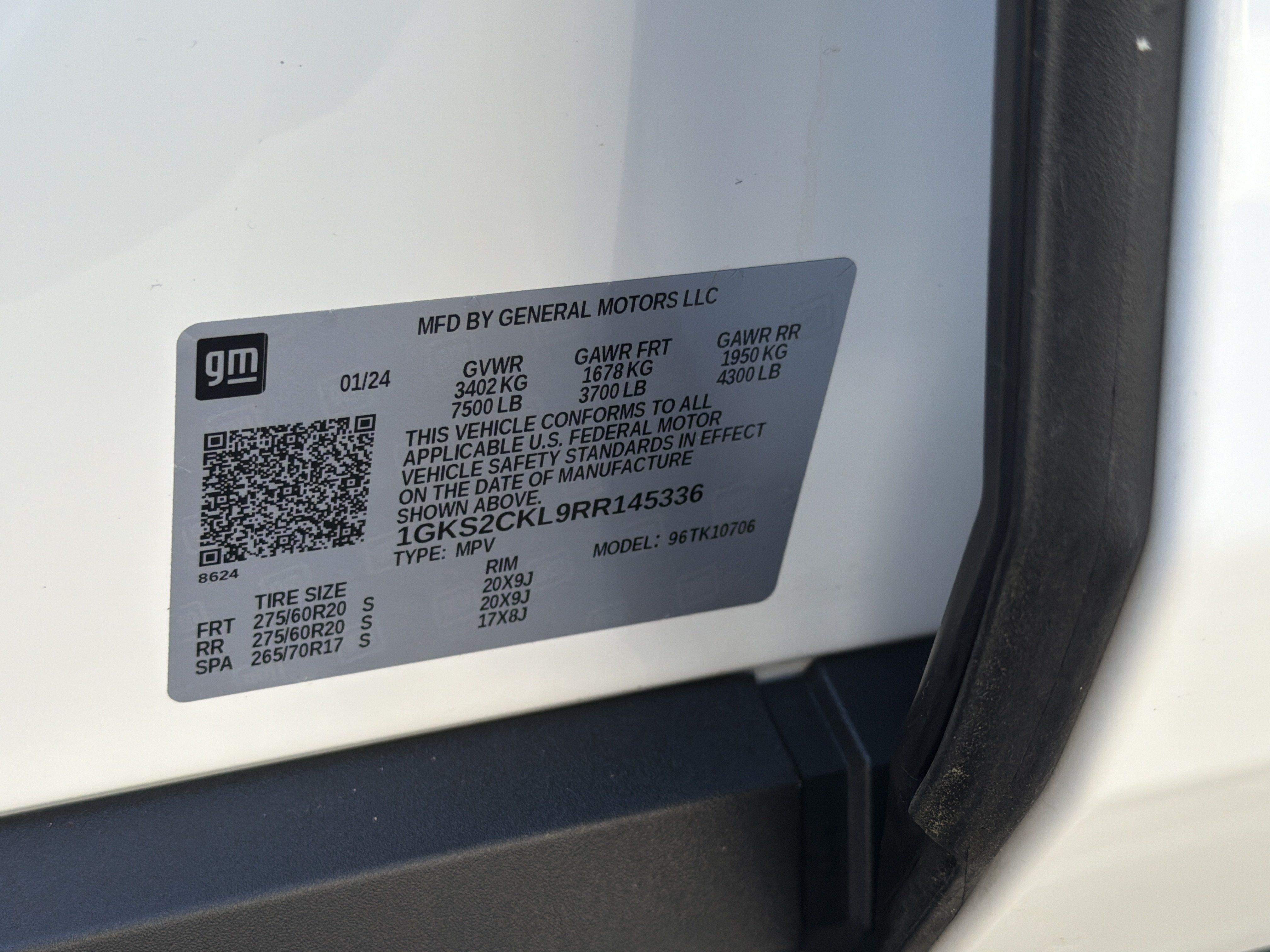 Used 2024 GMC Yukon AT4 AWD/4WD image 37