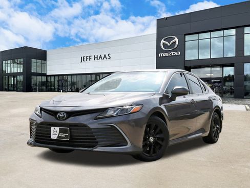 Used 2024 Toyota Camry LE image 1