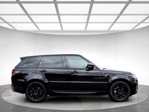Used 2020 Land Rover Range Rover Sport SE image 4