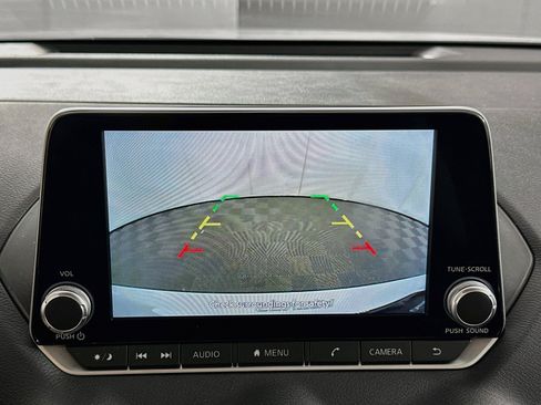 Used 2025 Nissan Sentra SV w/ All-Weather Package FWD image 22