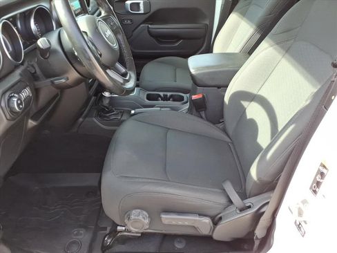 Used 2021 Jeep Gladiator Sport AWD/4WD image 12