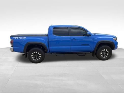 Used 2021 Toyota Tacoma TRD Off-Road AWD/4WD image 3
