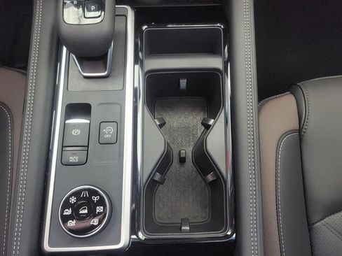 New 2026 Nissan Pathfinder Platinum AWD/4WD image 24