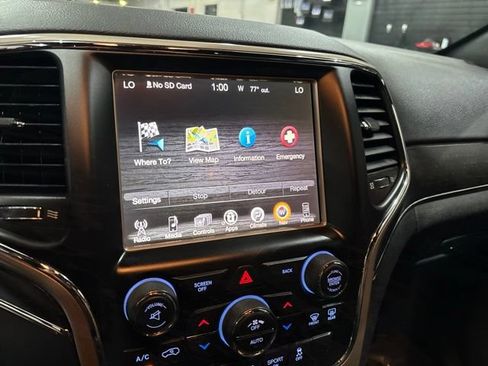 Used 2016 Jeep Grand Cherokee Limited w/ Luxury Group II AWD/4WD image 31