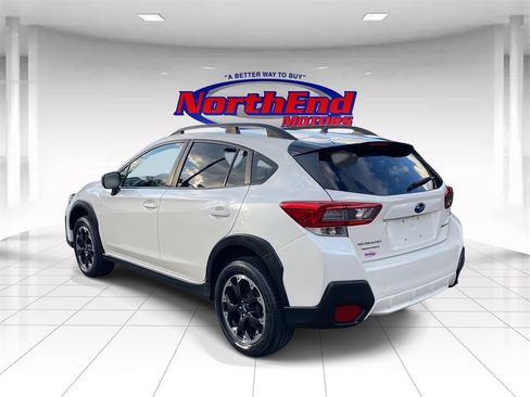 Used 2022 Subaru Crosstrek 2.0i image 5