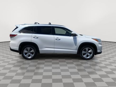 Used 2016 Toyota Highlander Limited AWD/4WD image 8