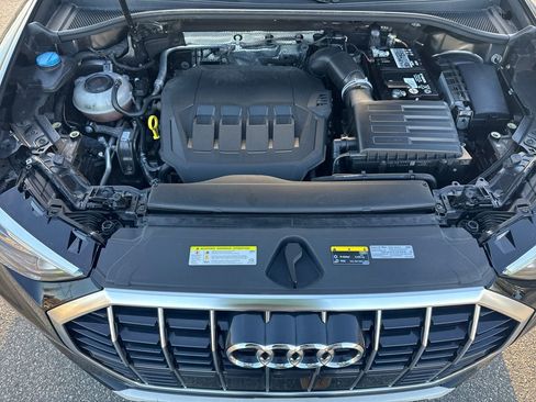 Used 2020 Audi Q3 2.0T Premium w/ Convenience Package image 23