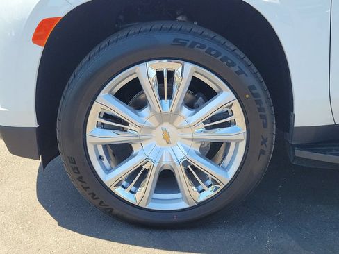 Used 2024 Chevrolet Suburban High Country w/ Max Trailering Package AWD/4WD image 34