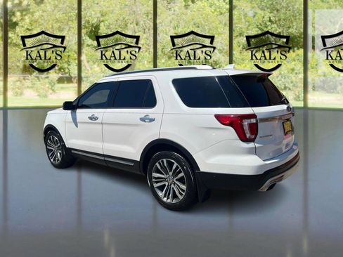 Used 2017 Ford Explorer Platinum AWD/4WD image 7