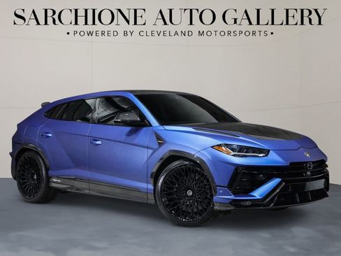 Used 2023 Lamborghini Urus Performante image 1