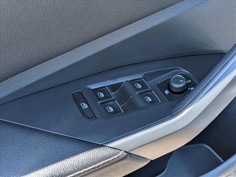 Used 2025 Volkswagen Jetta S FWD image 11