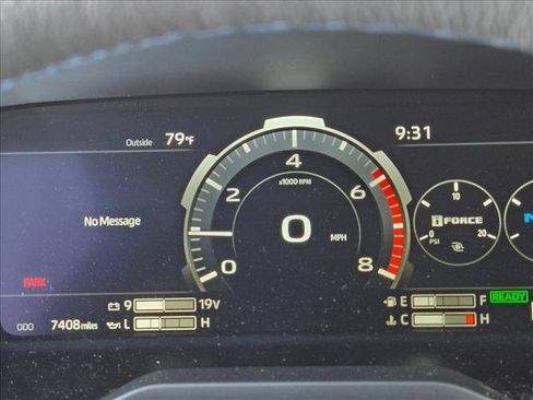 Used 2025 Toyota Sequoia Platinum w/ TRD Off-Road Package AWD/4WD image 9