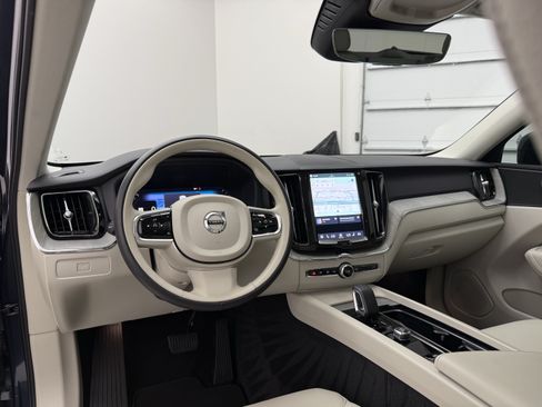 Certified 2024 Volvo XC60 B5 Plus w/ Protection Package Premier AWD/4WD image 22