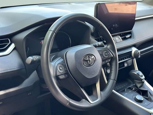 Used 2023 Toyota RAV4 XSE AWD/4WD image 13