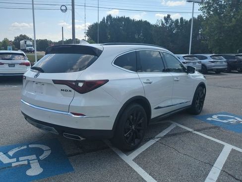 Used 2025 Acura MDX w/ Technology Package FWD image 8