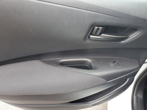 Certified 2025 Toyota Corolla LE image 16