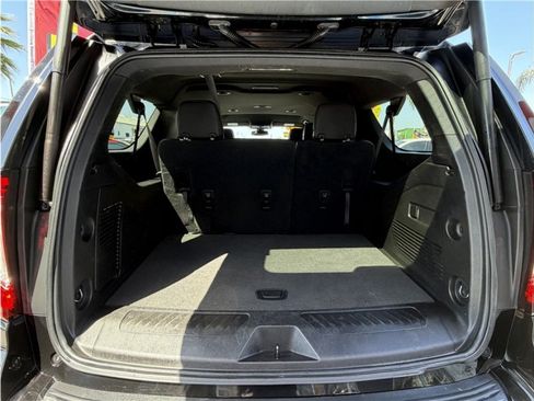 Used 2021 GMC Yukon XL SLT AWD/4WD image 25