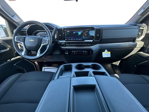 Used 2023 Chevrolet Silverado 1500 LT AWD/4WD image 12