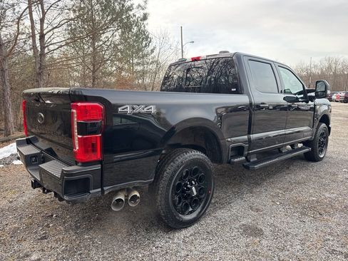 New 2026 Ford F250 Lariat w/ Black Appearance Package image 11