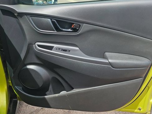Used 2018 Hyundai Kona Limited FWD image 18