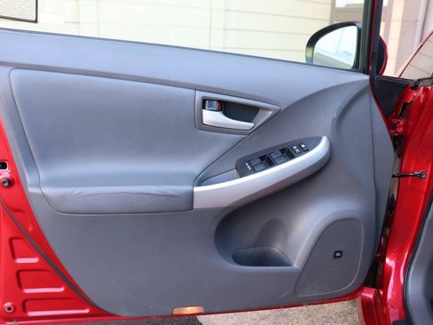 Used 2010 Toyota Prius Five FWD image 10