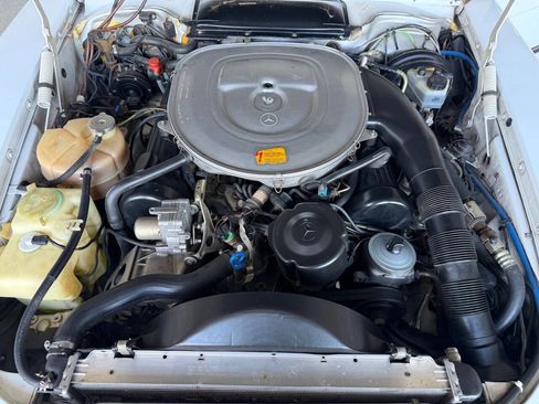 Used 1987 Mercedes-Benz 560 SL image 28